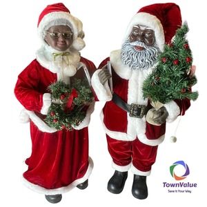 33" 34" African American Mr. & Mrs. Santa Claus Winter Red Christmas Wreath Tree